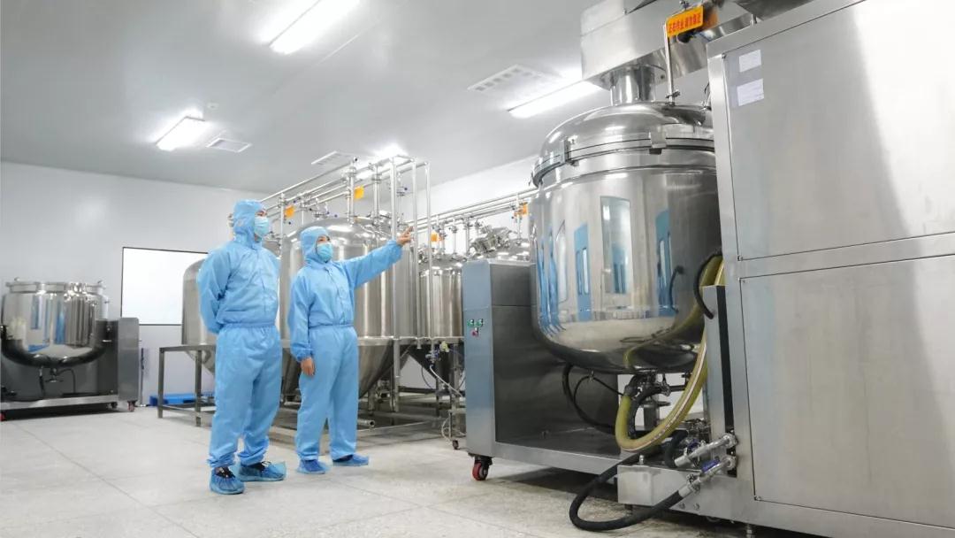 突襲三八婦樂工廠，探班康伊納殼聚糖凝膠是怎樣煉成的？